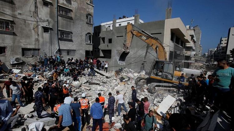 إسرائيل: استهداف أنفاق للمسلحين في غزة أدى لانهيار منازل ومقتل مدنيين