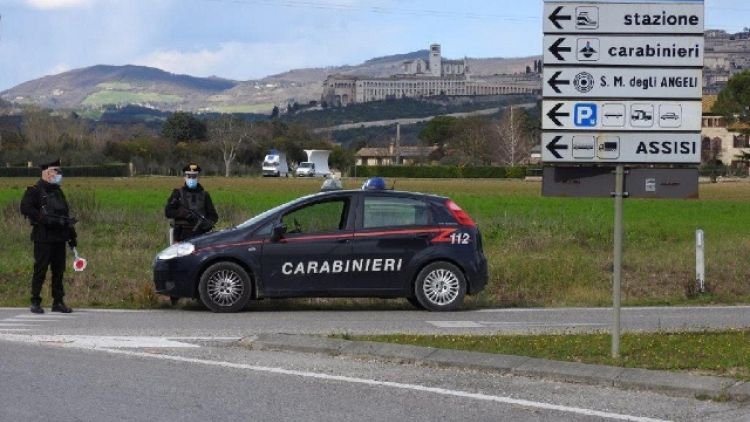 Operazione carabinieri contro titolare di un maneggio ad Assisi