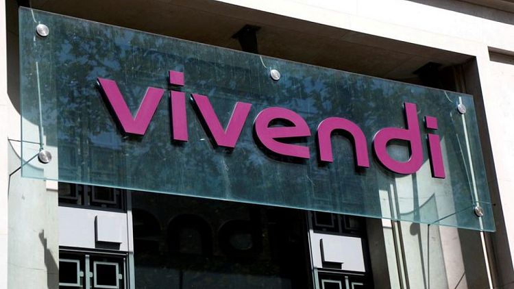 Vivendi considers selling further 10% of shares in its UMG music arm