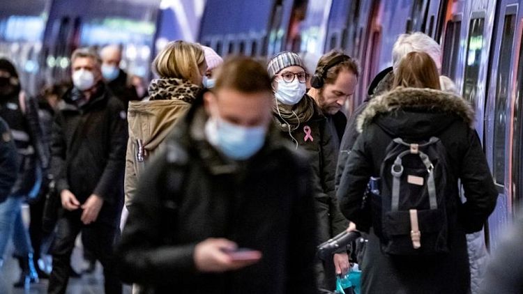 السويد تسجل 10017 إصابة جديدة بكورونا و26 وفاة منذ الجمعة