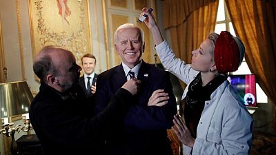 Museo de cera de París retira a Trump y coloca a un Biden sonriente en reapertura Museo de cera de París retira a Trump y coloca a un Biden sonriente en reapertura