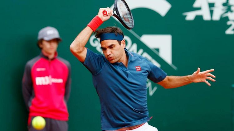 Federer pierde en tres sets ante Andújar en su retorno a las canchas en Ginebra