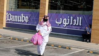 وكالة: السعودية تشترط تلقي لقاح كورونا لدخول المنشآت الحكومية والخاصة