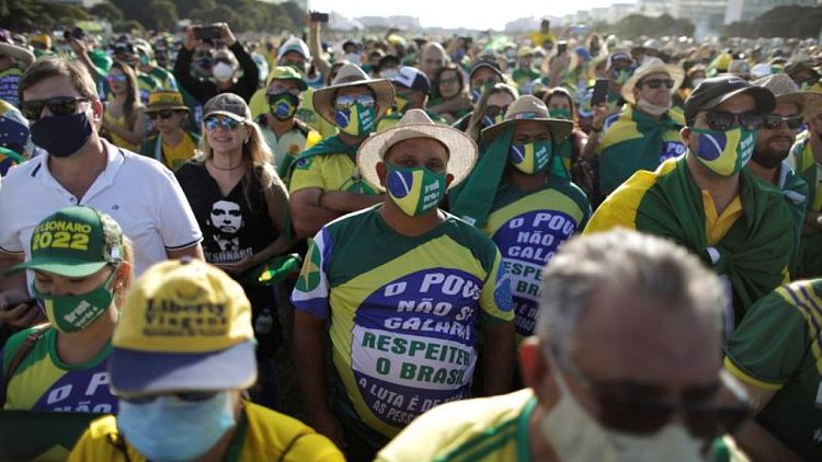 وزارة: وفيات كورونا في البرازيل تقترب من 440 ألفا