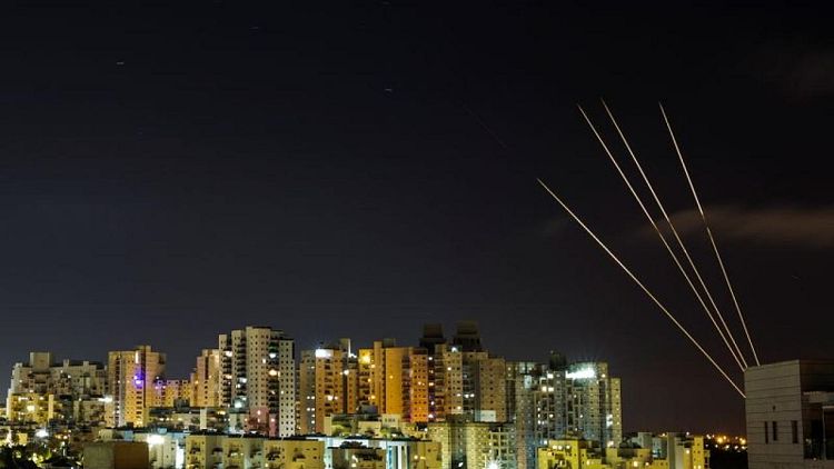 وقف إطلاق النار لا يزال بعيد المنال في القتال بين إسرائيل وغزة