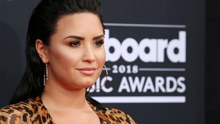 Cantante no binaria Demi Lovato atribuye sobredosis de drogas a esfuerzos por surpimir su verdad