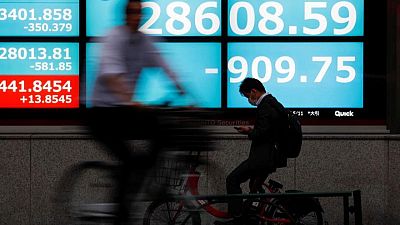 نيكي ينخفض 0.12% في بداية التعامل بطوكيو