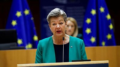 La UE estudia formas de aliviar la carga migratoria de Italia La UE estudia formas de aliviar la carga migratoria de Italia