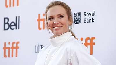 Toni Collette supera los obstáculos lingüísticos en un drama ecuestre galés Toni Collette supera los obstáculos lingüísticos en un drama ecuestre galés