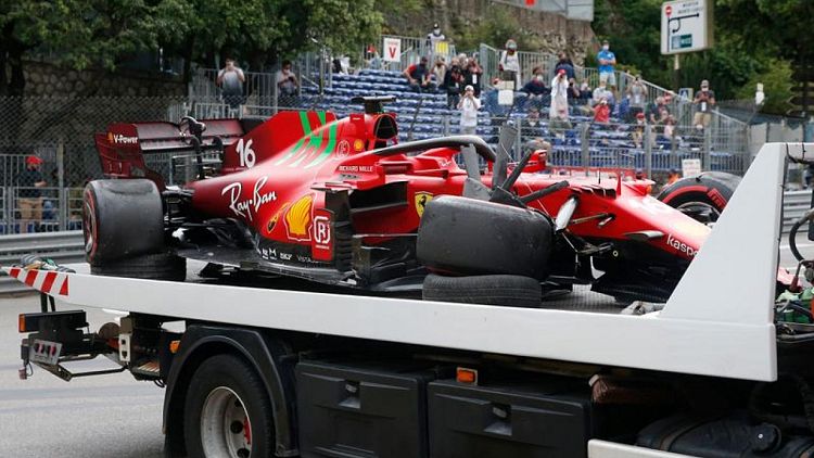Ferrari confirma que el accidente de Leclerc lo provocó una falla en el eje de transmisión