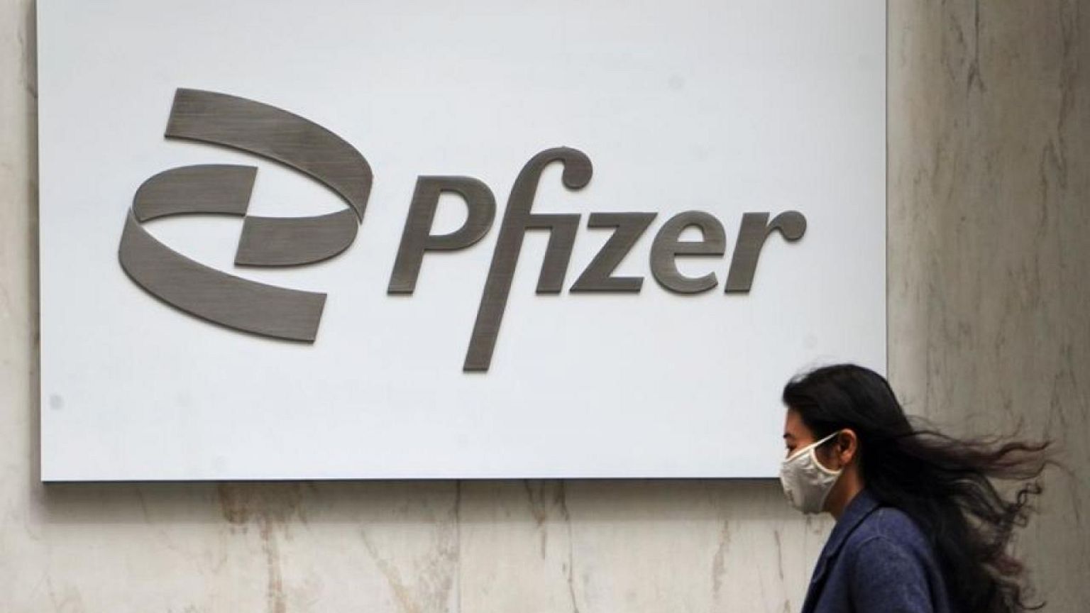 Pfizer comienza a probar la mezcla de una vacuna antineumocócica con la dosis de refuerzo de COVID