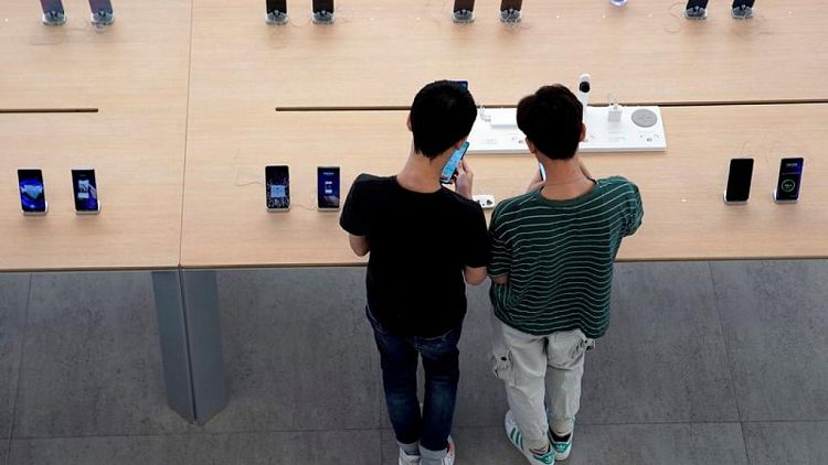 China Oct smartphone shipments up 30.6% y/y, likely driven by iPhone