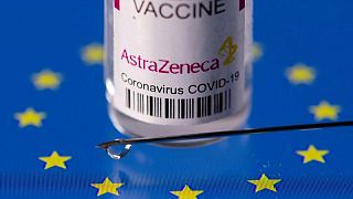 AZ y UE llegan a un acuerdo sobre la entrega de dosis de vacuna COVID-19 AZ y UE llegan a un acuerdo sobre la entrega de dosis de vacuna COVID-19
