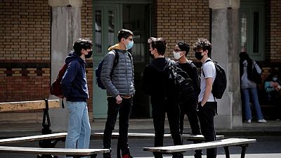 Los franceses de 12 a 18 años podrán vacunarse de COVID desde el 15 de junio