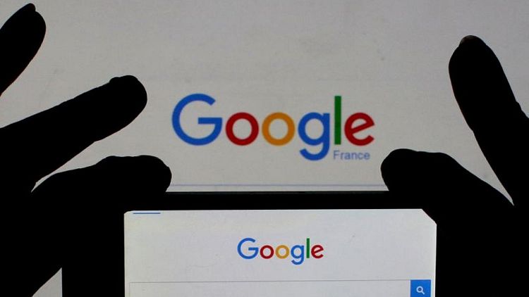 Rusia multa a Google y Facebook por no eliminar contenido prohibido