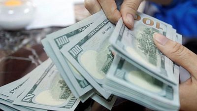 الدولار الأمريكي يتحول للصعود، والين الياباني ينخفض مع تدهور التوقعات الاقتصادية الدولار الأمريكي يتحول للصعود، والين الياباني ينخفض مع تدهور التوقعات الاقتصادية