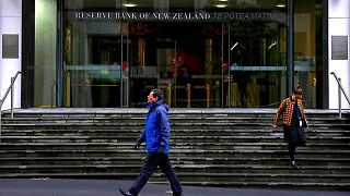 Nueva Zelanda sube los tipos de interés por primera vez en siete años, más por venir