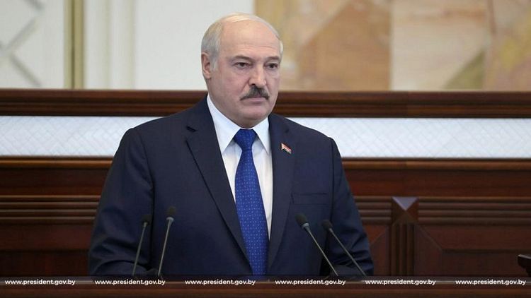 El desafiante líder bielorruso acusa a Occidente de librar una 'guerra híbrida'