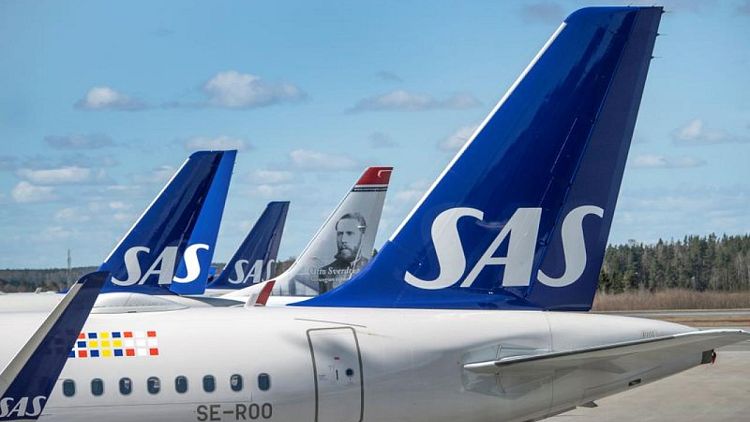 Airline SAS' Q2 loss shrinks as pandemic pains linger