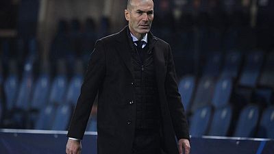 Zidane dimite como entrenador del Madrid