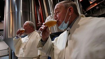 Abadía belga resucita una cervecería de las cenizas después de 200 años Abadía belga resucita una cervecería de las cenizas después de 200 años