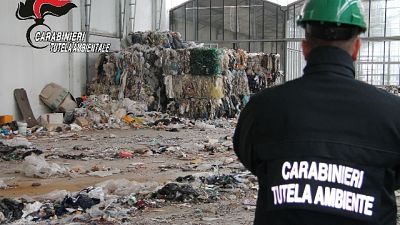 Operazione Dogane-Carabinieri Noe, sequestrati16 container Operazione Dogane-Carabinieri Noe, sequestrati16 container
