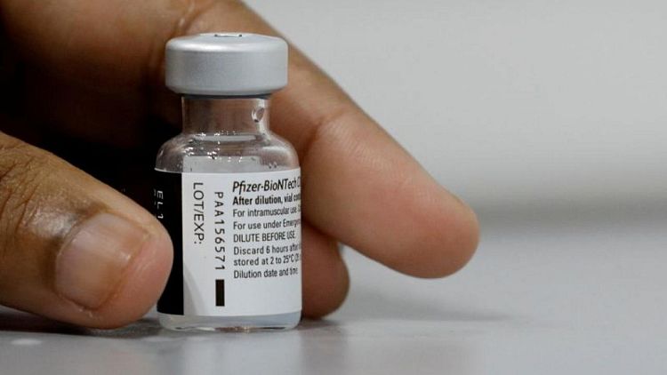 UE aprueba uso de vacuna de Pfizer-BioNTech contra COVID-19 en adolescentes