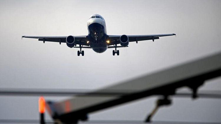 Jefe de IATA responsabiliza a gobiernos por prolongar crisis de viajes aéreos