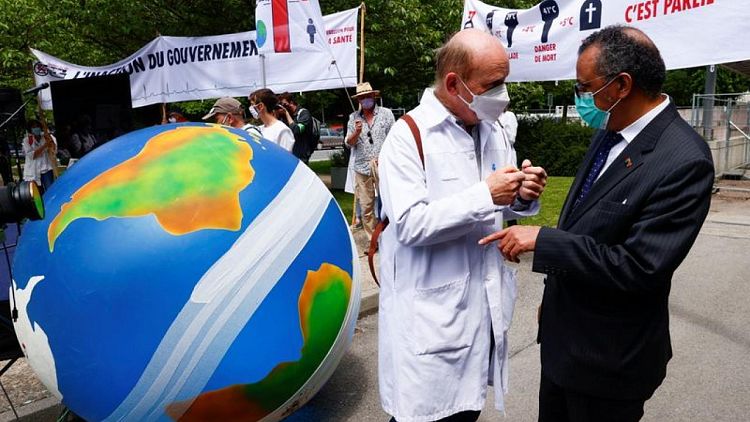 أطباء ينظمون مسيرة إلى مقر منظمة الصحة بجنيف للمطالبة بمكافحة تغير المناخ