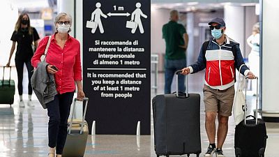 EU executive urges reopening in summer to vaccinated tourists