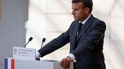 ماكرون يعلن تلقيه تطعيم الوقاية من كوفيد-19 ماكرون يعلن تلقيه تطعيم الوقاية من كوفيد-19