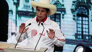 JPMorgan cree que Perú podría sufrir una fuga de capitales si Castillo logra la presidencia