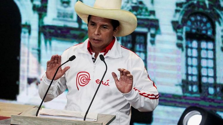 JPMorgan cree que Perú podría sufrir una fuga de capitales si Castillo logra la presidencia