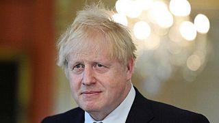 Boris Johnson esperará a recibir más datos antes de decidir sobre la reapertura total