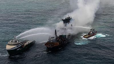 Un carguero químico se hunde frente a Sri Lanka y contamina sus aguas pesqueras Un carguero químico se hunde frente a Sri Lanka y contamina sus aguas pesqueras
