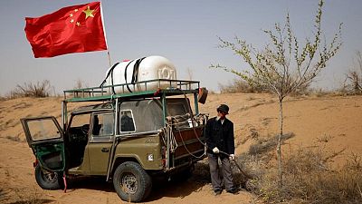 China farmers push back the desert - one tree at a time China farmers push back the desert - one tree at a time