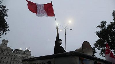Sondeos antes de la elección en Perú muestran a Fujimori en delantera, pero en empate técnico Sondeos antes de la elección en Perú muestran a Fujimori en delantera, pero en empate técnico