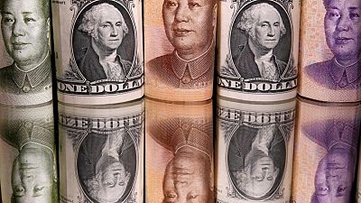 El nerviosismo por Evergrande impulsa al dólar con inversores en busca de refugio