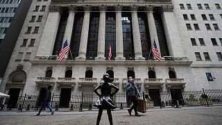 Wall St abre a la baja ante preocupación por Evergrande, caen papeles Nike Wall St abre a la baja ante preocupación por Evergrande, caen papeles Nike