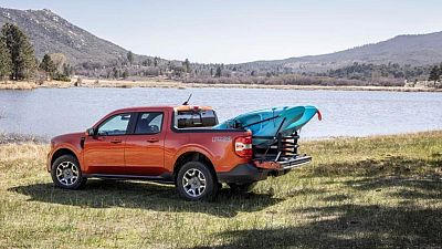 Ford to offer new Maverick compact pickup standard as hybrid Ford to offer new Maverick compact pickup standard as hybrid