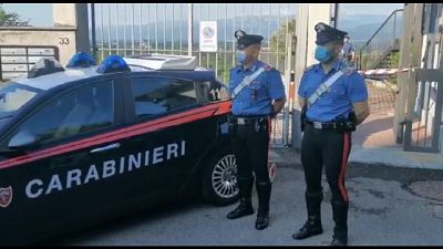 Carabinieri trovano bossolo, forse colpito da proiettile Carabinieri trovano bossolo, forse colpito da proiettile