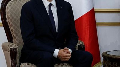 رئيس وزراء فرنسا يخضع للعزل الذاتي بعد إصابة زوجته بكوفيد-19