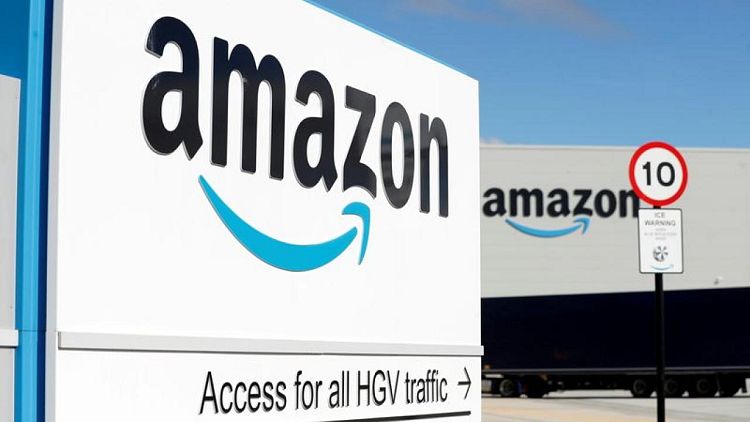 UK drivers delivering for Amazon seek employee rights