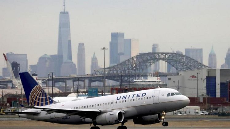 United may split major jet order between Boeing, Airbus - sources