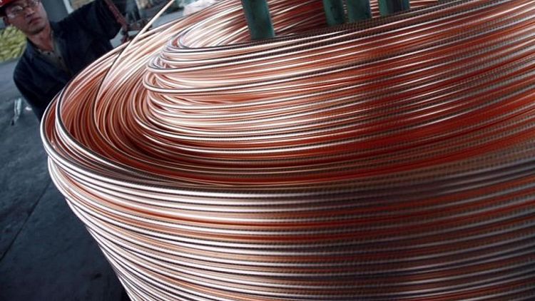 Fundiciones chinas aumentan producción de cobre en agosto respecto a julio: Antaike