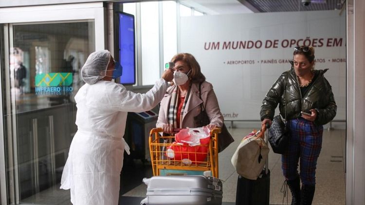 Brasil registra 827 nuevas muertes por COVID-19 y el total llega a 488.228