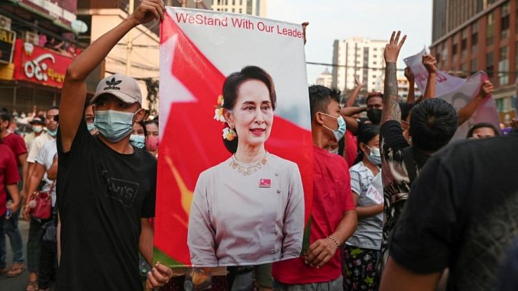 بدء محاكمة سو تشي في ميانمار والمجلس العسكري يرفض بيان مفوضة الأمم المتحدة لحقوق الإنسان