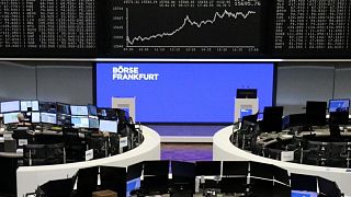 آمال التعافي الاقتصادي ترفع أسهم أوروبا لذروة جديدة‭ ‬