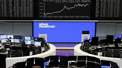 آمال التعافي الاقتصادي ترفع أسهم أوروبا لذروة جديدة آمال التعافي الاقتصادي ترفع أسهم أوروبا لذروة جديدة 