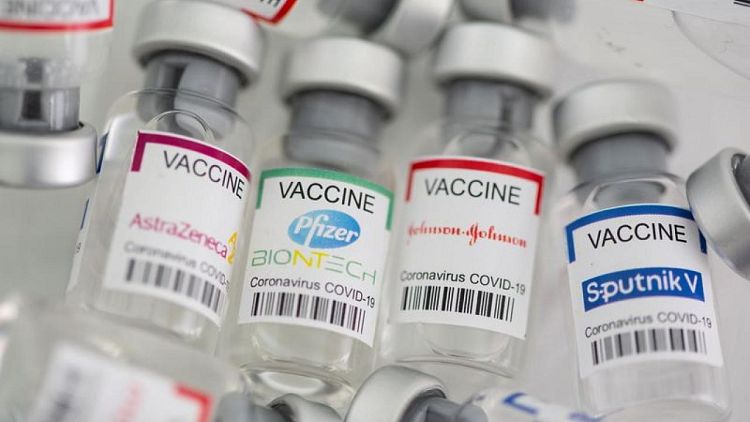 Los organismos sanitarios de la UE recomiendan combinar las vacunas de COVID-19